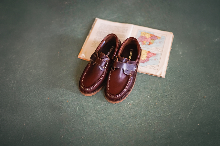Sapatos de Vela com tiras aderentes