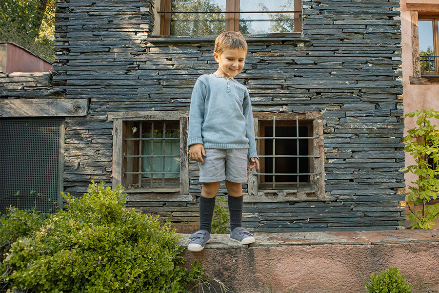 Ténis Bombazine Biqueira Borracha e Fecho Duplo
