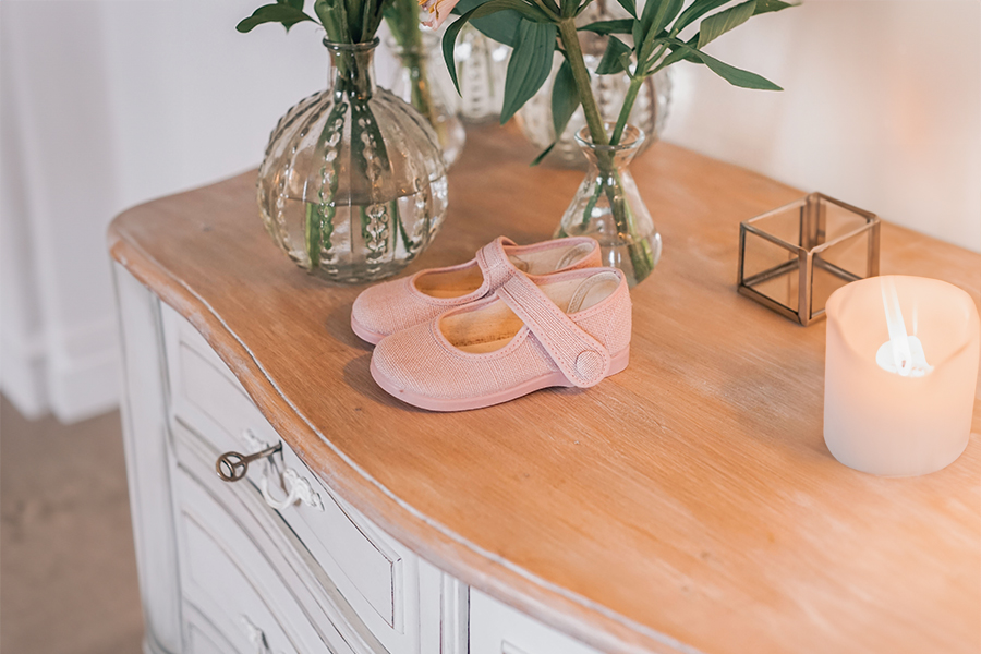 Merceditas linho adorno botão