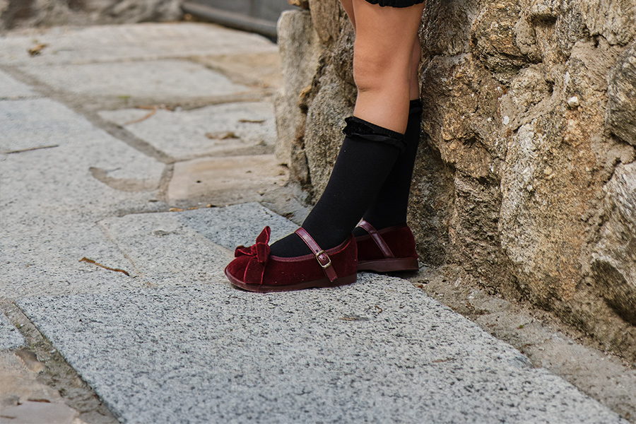 Merceditas correia tipo pele laço veludo