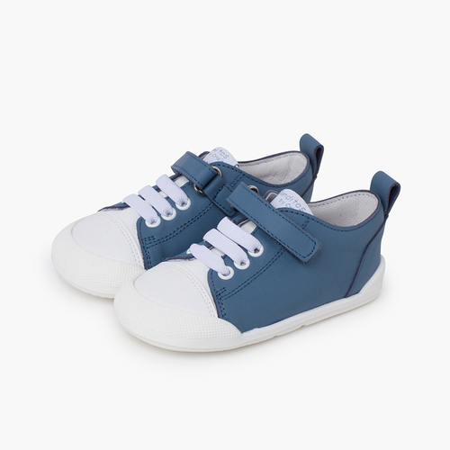 Sapatilhas Blanditos atacadores e tira aderente Azul