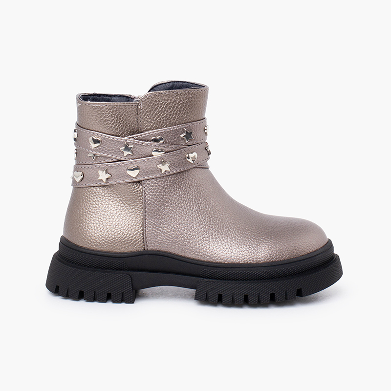 Botas menina tira tachas Chumbo