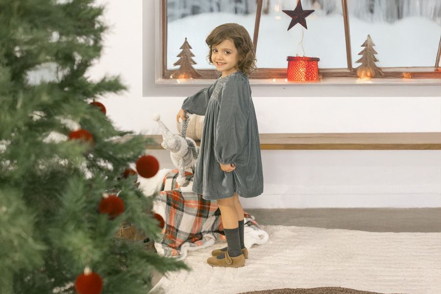 Merceditas velvet fecho aderente botão