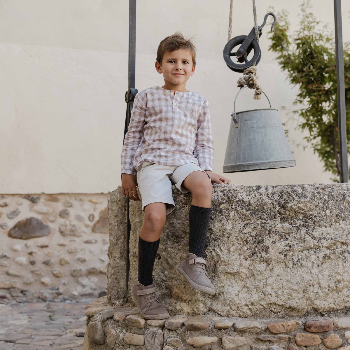 Botas barefoot camurça tira pele e atacadores Pedra