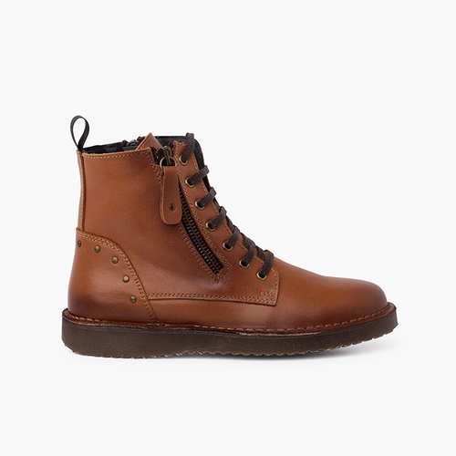 Botas pele e tachas com duplo fecho de correr Camelo