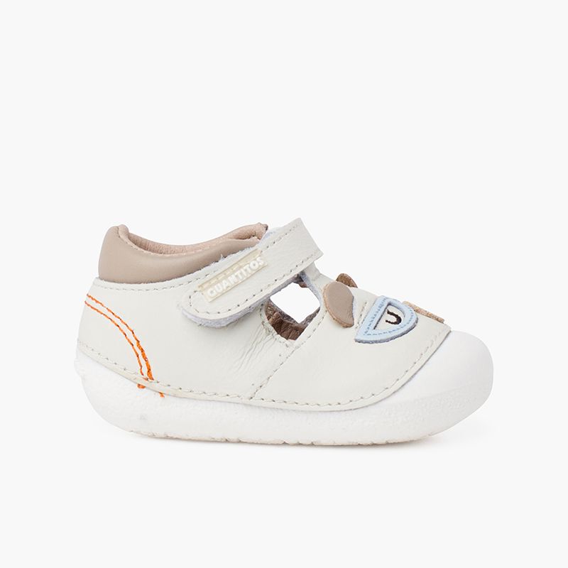 Sandálias sola flexível primeiros passos ursinho