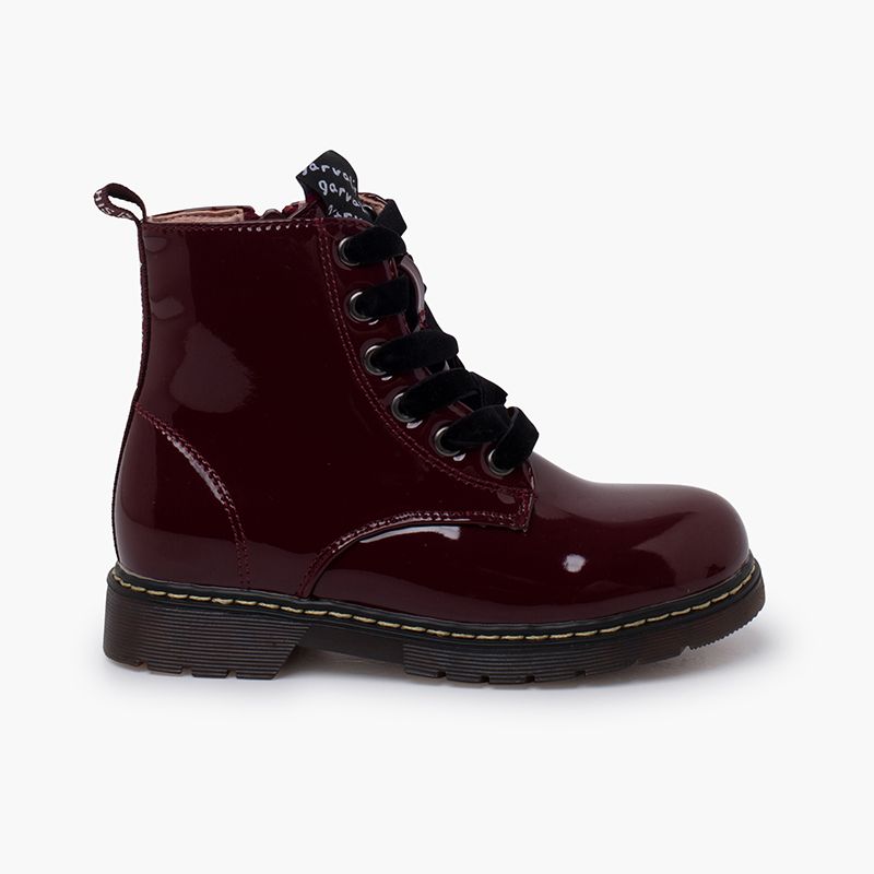 Botas atacadores veludo tipo verniz Garvalín