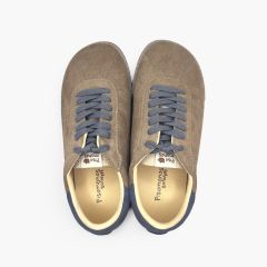 Sapatilhas barefoot efeito camurça atacadores contraste Taupe