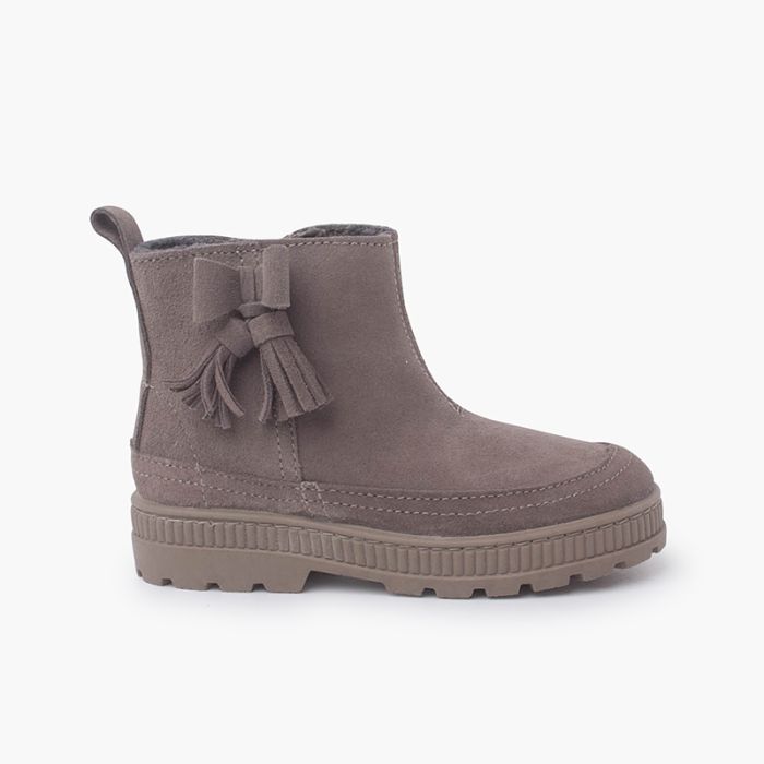 Botas track laço e berloques menina