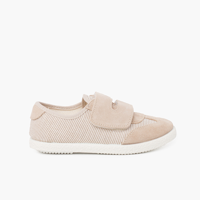 Ténis Riscas e Camurça com Tira Aderente Dupla Areia