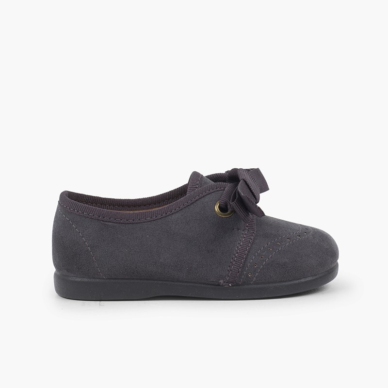 Sapatos Criança tipo Blucher com Laço e Picotados Cinzento